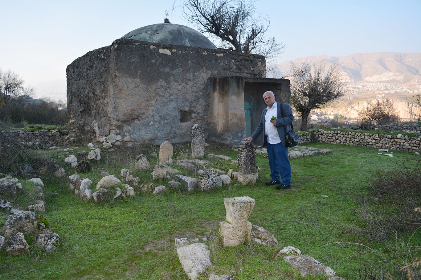 Hasankeyf'te tarihi türbeler de taşınıyor Hasankeyf'te tarihi türbeler de taşınıyor